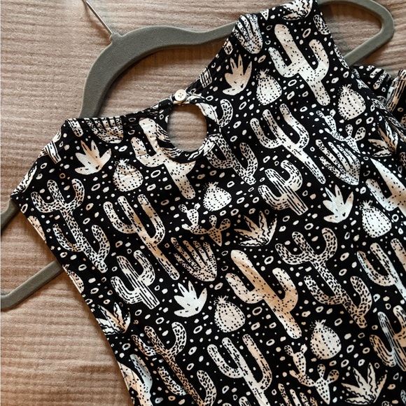 Kavu Black and White Cactus Midi Dress - Picture 4 of 4